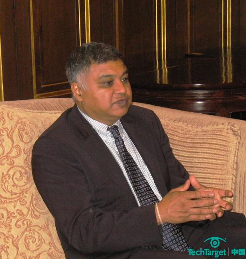 戴尔企业战略营销副总裁Praveen Asthana